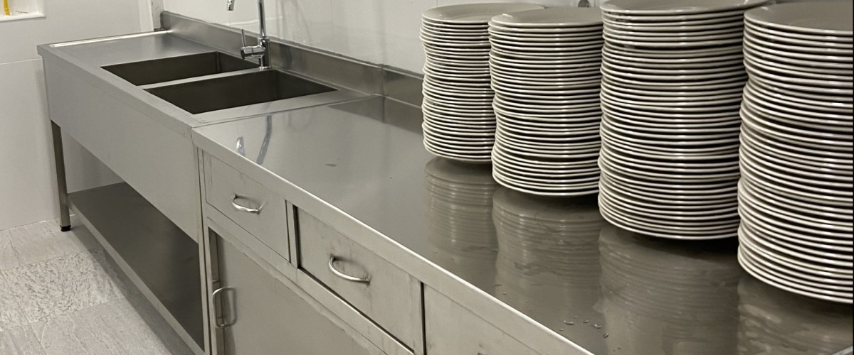 Cozinha moderna com ilha central